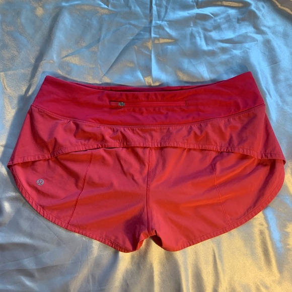 Lululemon Speed Up Low-Rise Lined Short 2.5” - Picture 4 of 5